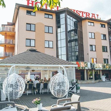 Hotel Mistral Marki  Exterior photo